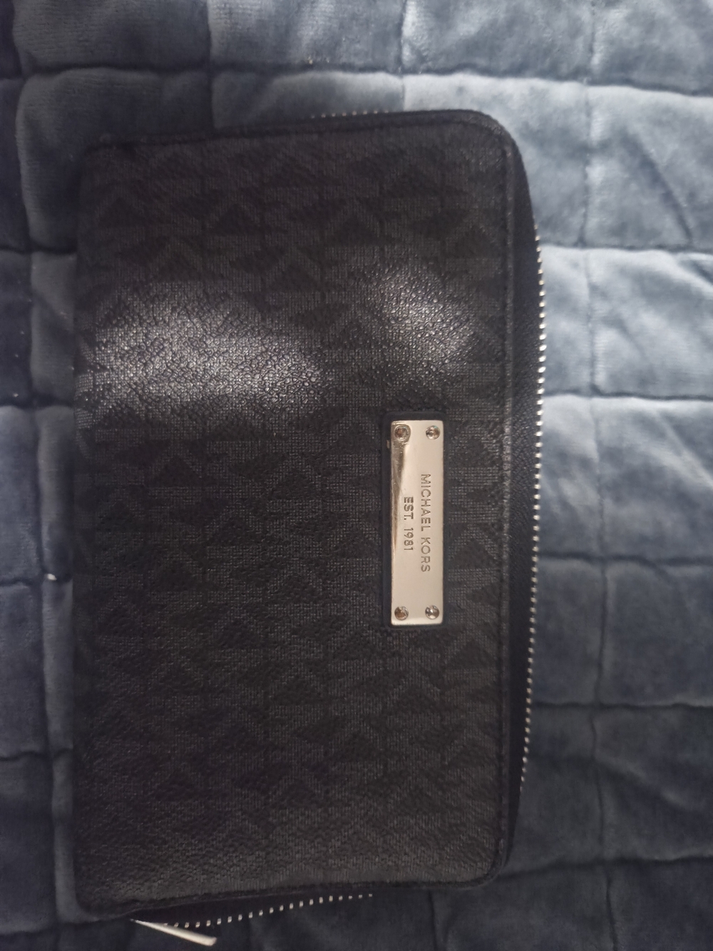 Michael Kors Women's Black Zip Wallet